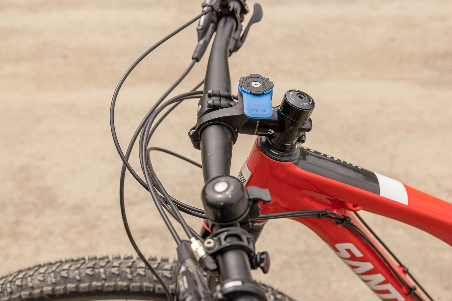 Quad Lock® Samsung Case + Bicycle Handlebar Mount Combo