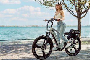 Spurt Pro Ebike Upgraded 34mm front suspension delivers improved stability and comfort across uneven city roads.