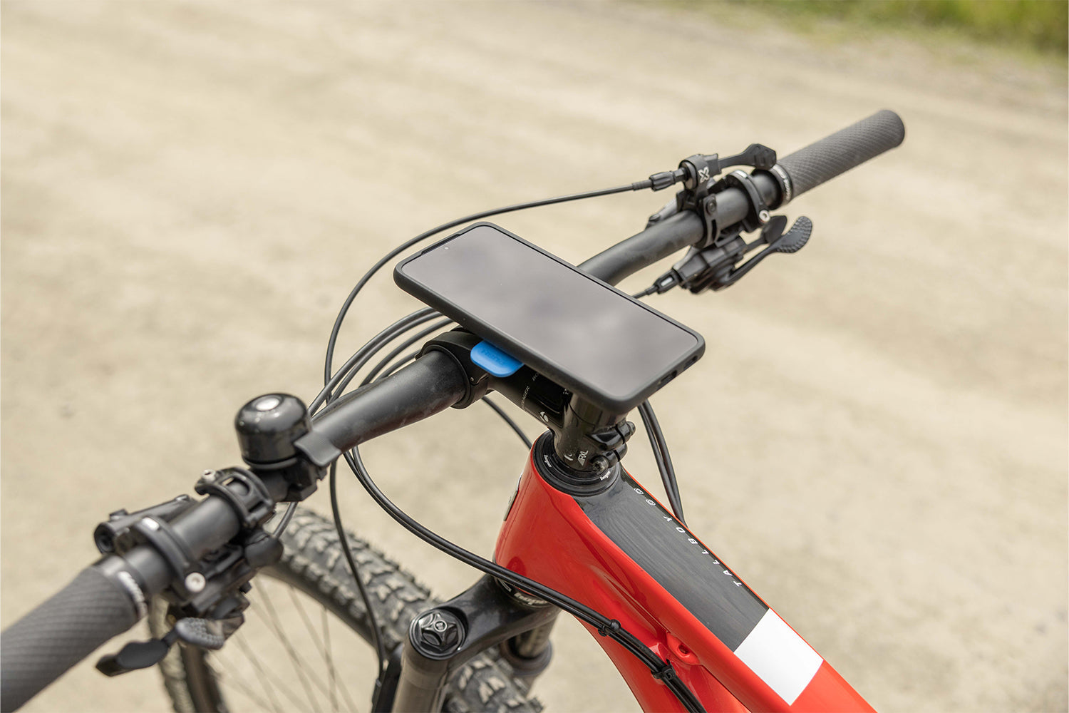 Quad Lock® Samsung Case + Bicycle Handlebar Mount Combo