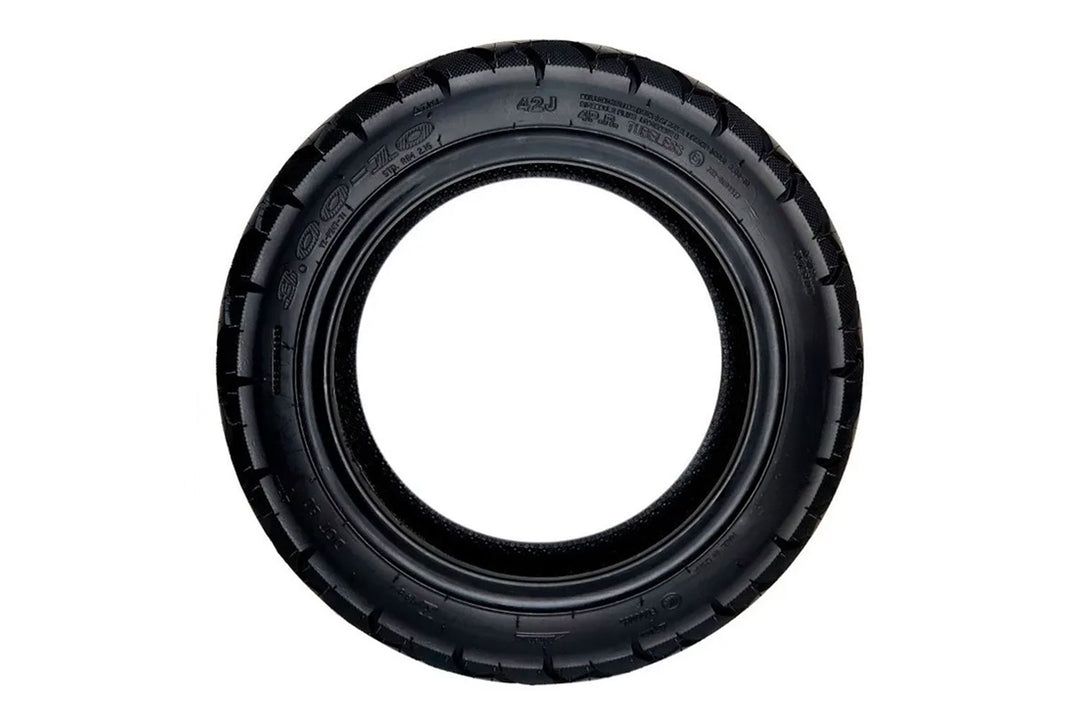 EMMO 10-inch front or rear tubeless motorcycle tire, wide contact surface, water-draining pattern, reinforced casing for extended wear and confident wet-weather performance