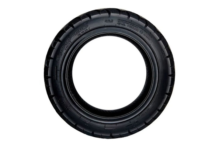EMMO 10-inch front or rear tubeless motorcycle tire, wide contact surface, water-draining pattern, reinforced casing for extended wear and confident wet-weather performance