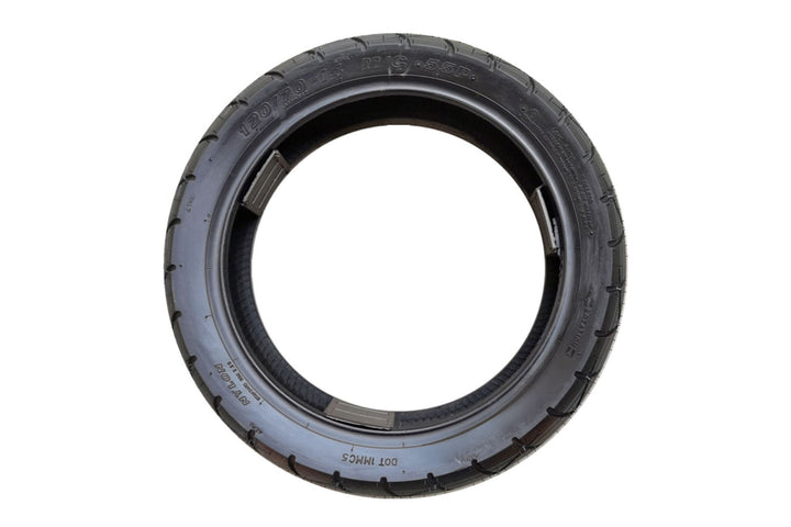 EMMO 120/70-14 vacuum tire with enhanced drainage design, strong grip and shock absorption, ideal replacement tire for highway and urban daily commuting