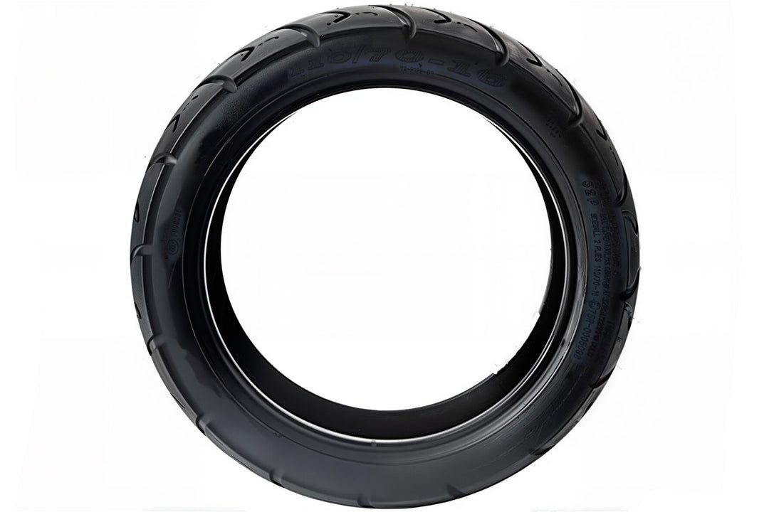 EMMO 110/70-16 front vacuum tire for e-motorcycles, streamlined rubber surface, low rolling resistance, strong braking response, and reliable city or suburban road contact