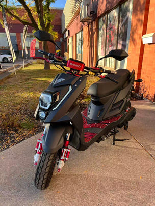 Koogo Electric Scooter (Showroom Demo)