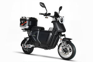Maknak Electric Scooter
