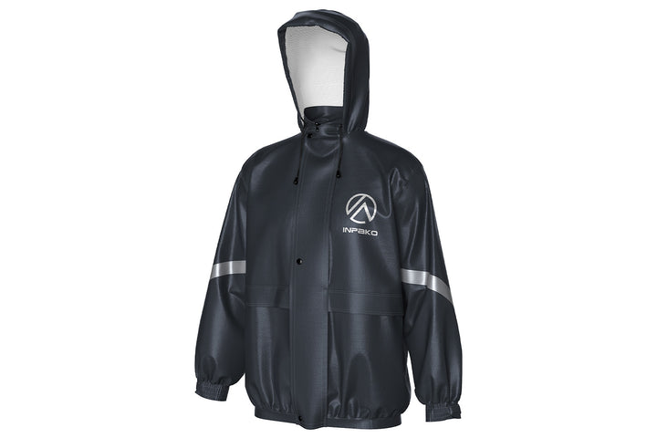 Multiple pockets on the EMMO suit provide convenient access to essentials, making daily commuting smoother and more organized.